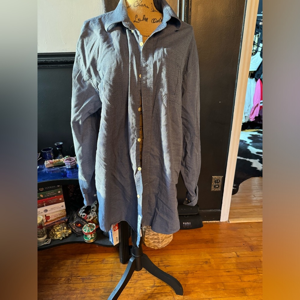 Cutter and Buck button down